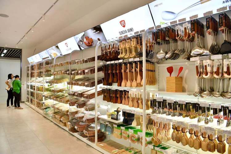 开业2小时销售破千万！华南地区最大日用百货供应地迎“开门红”，日用品销售火爆